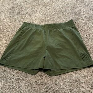 Adrienne Vittadini sport shorts.  Size Large